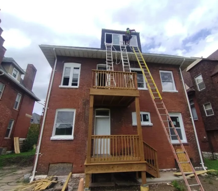 Building Photo - 4266 Washington Blvd