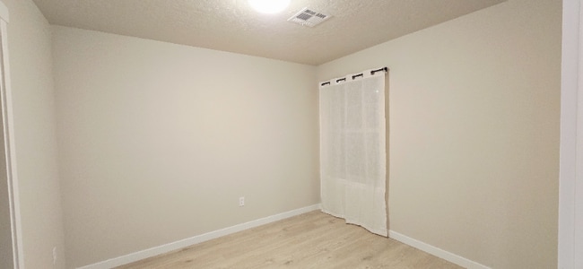Building Photo - 17560 Barefoot Ridge Wy
