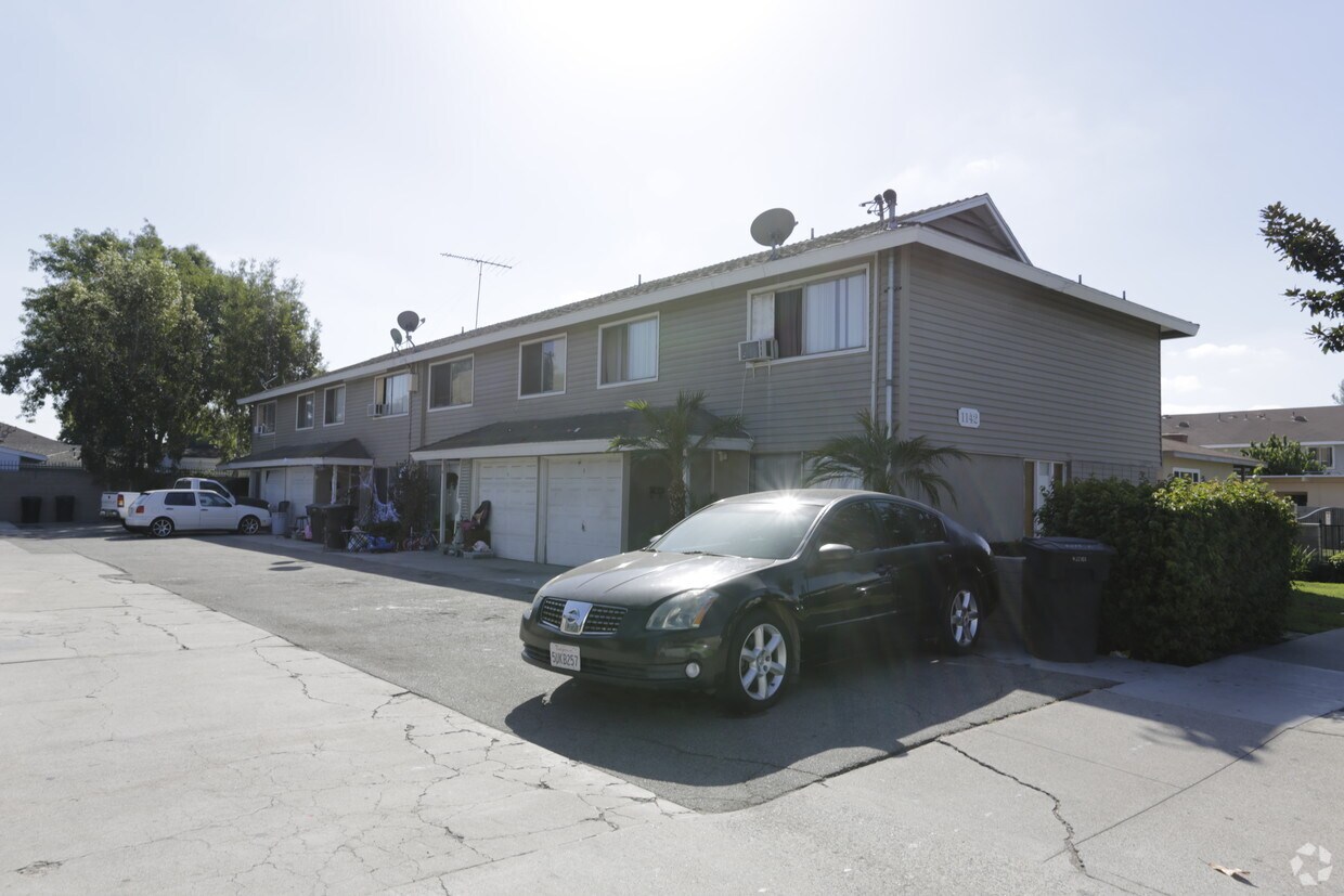 Primary Photo - Sharon Arms Apartments