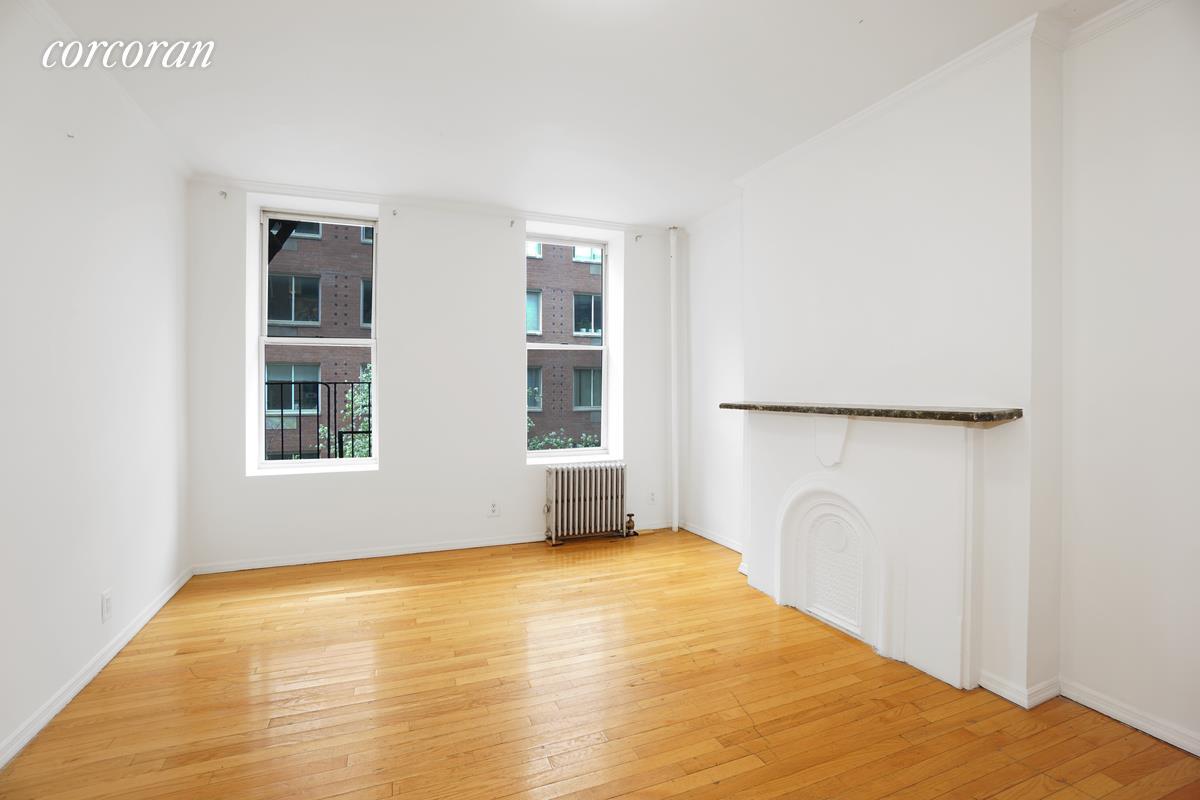 Building Photo - 230 Mulberry St
