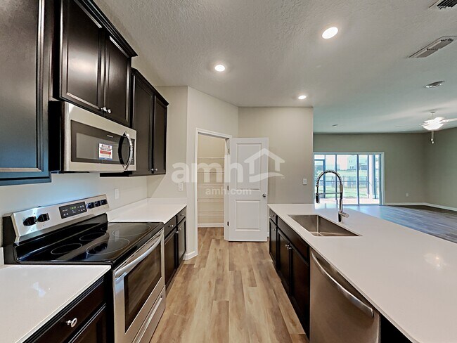 Foto del edificio - 183 Edge Park Trail