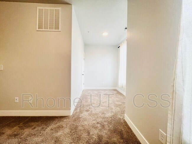 Building Photo - 3715 W 1480 N