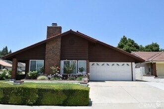 Building Photo - 1 Bonanza Ct