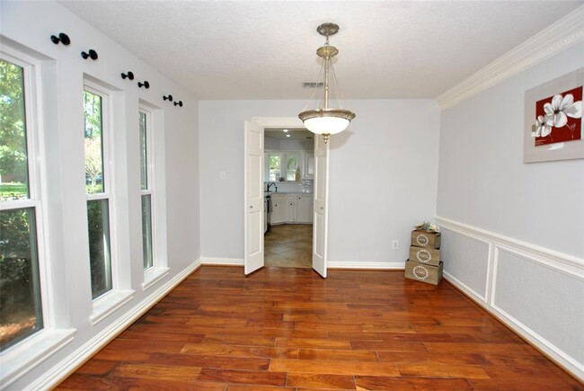 Building Photo - 14610 N Eldridge Pkwy