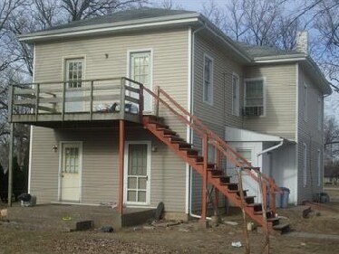 Building Photo - 350 Van Buren St