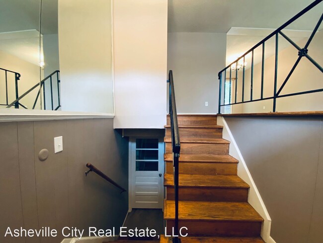 Building Photo - 4 br, 2 bath House - 148 Governors View Road