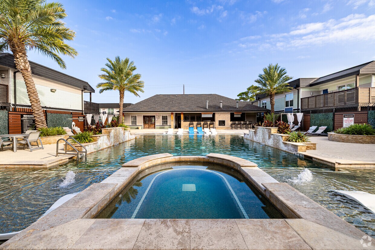 Foto principal - Dominion at Oak Forest