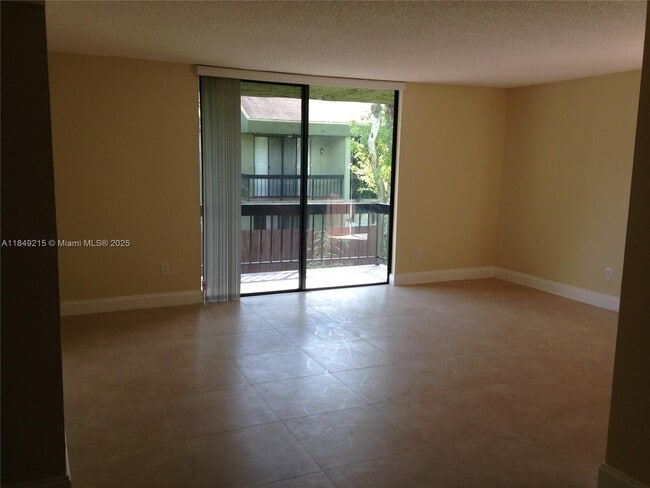 Foto del edificio - 8311 SW 142nd Ave