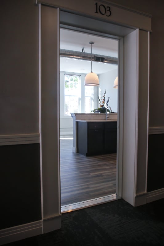 Foto del edificio - 218 E 7th St