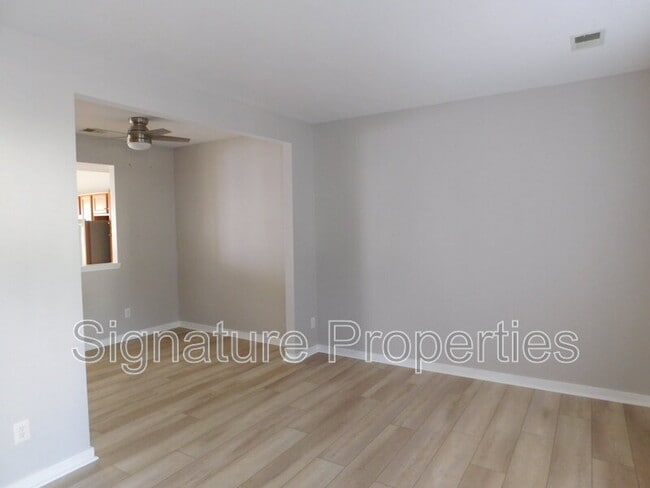 Building Photo - 7907 Cottesmore Terrace