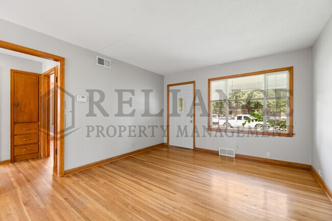 Foto del edificio - 726 S Apache Dr
