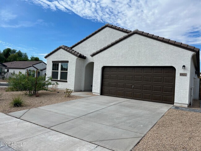 Building Photo - 4422 N 100th Dr