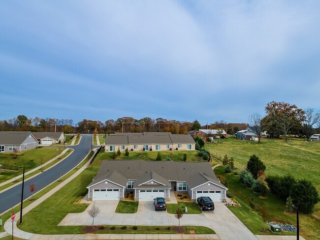 Foto del edificio - Redwood Kannapolis Parkway