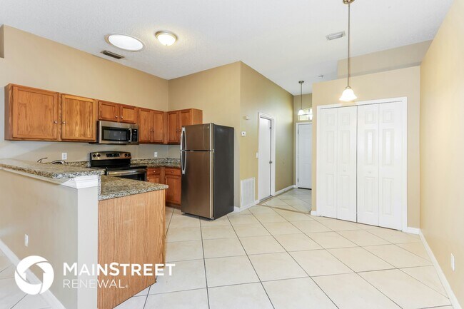 Foto del edificio - 821 Honeysuckle Dr