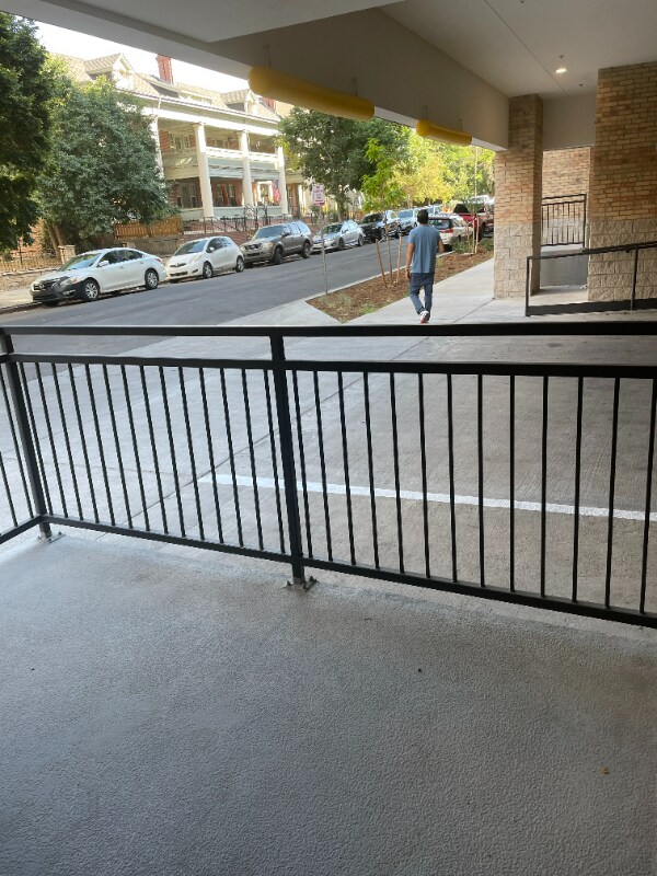 Foto del edificio - 1150 E Colfax Ave