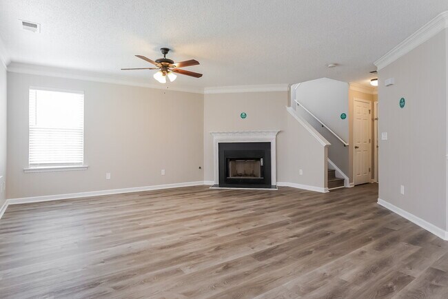 Building Photo - 5816 Carretta Ct