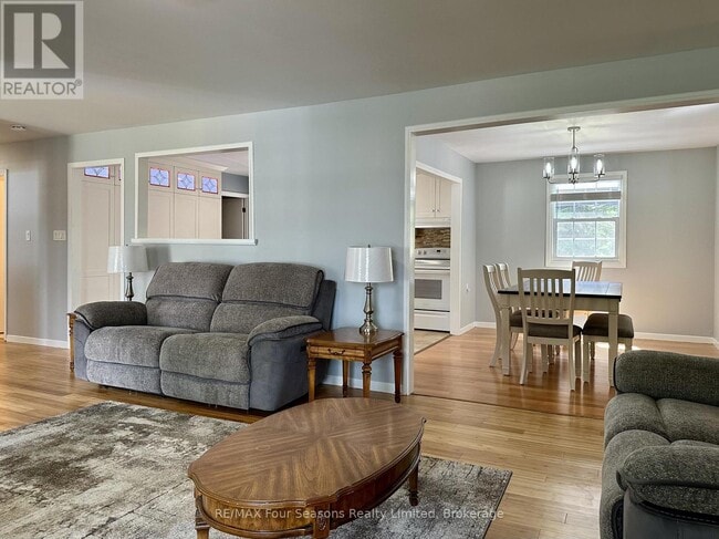 Building Photo - 207 Christopher St