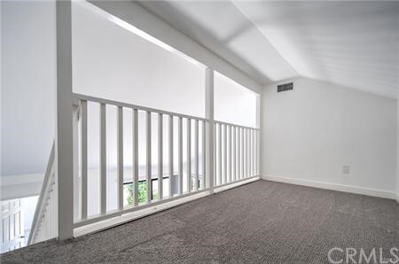 Building Photo - 21 Orangegrove