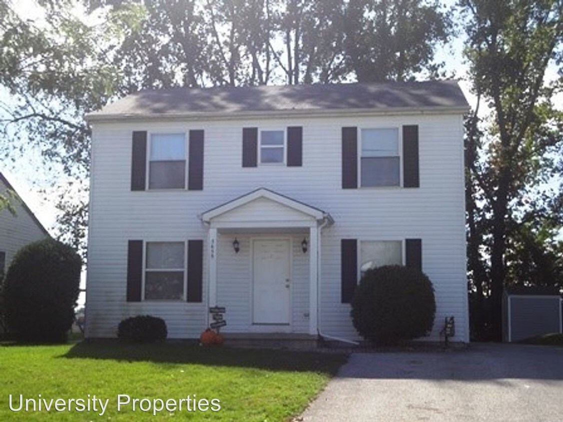 Primary Photo - 7 br, 3 bath Room For Rent - 3655 Willow Run
