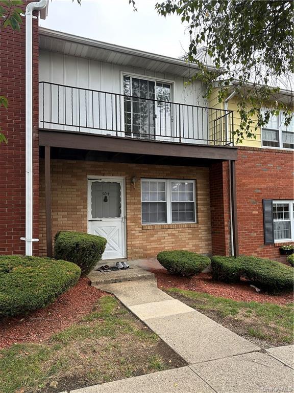 Building Photo - 276 Temple Hill Rd