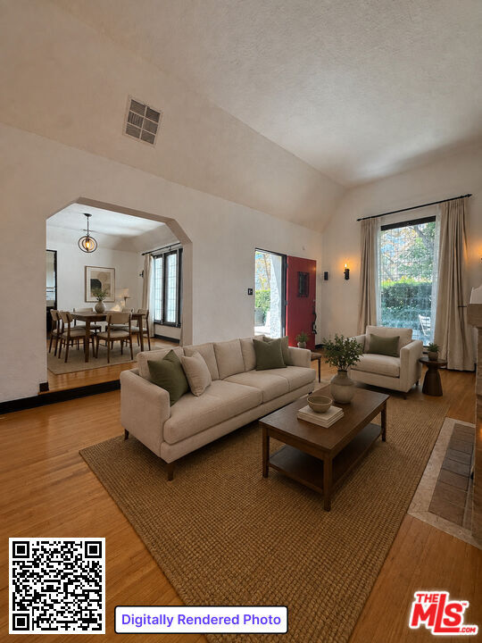 Foto del edificio - 750 N Martel Ave