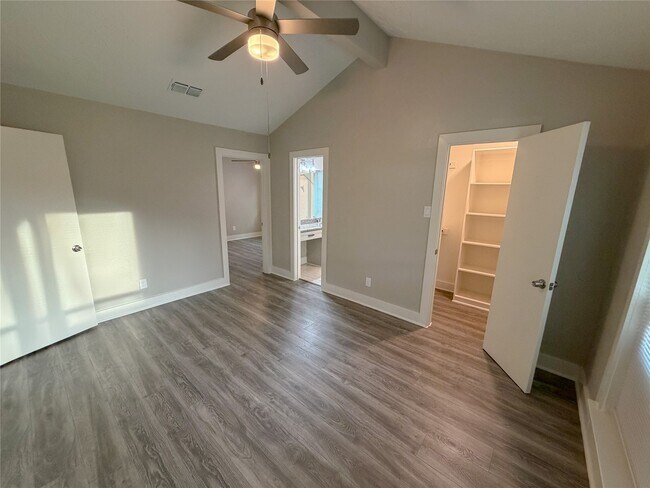 Building Photo - 3826 Quiet Pl Dr