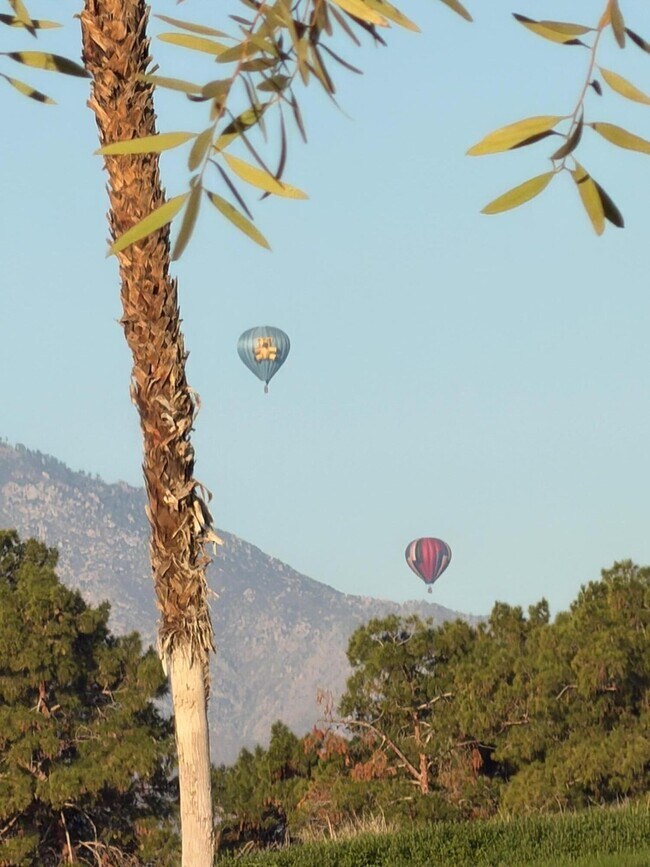 Foto del edificio - 289 Vista Royale Cir W