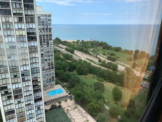 Foto del edificio - 5415 N Sheridan Rd