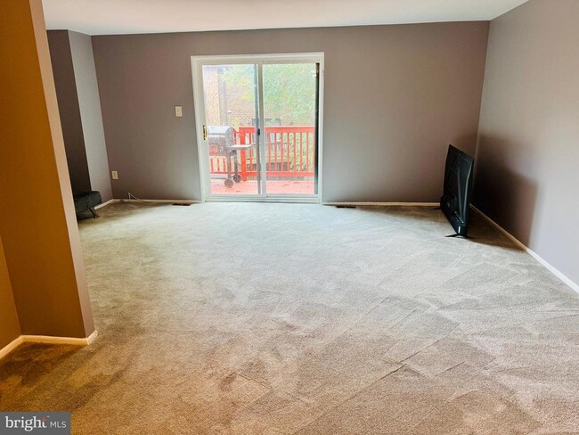 Building Photo - 9021 Early April Way