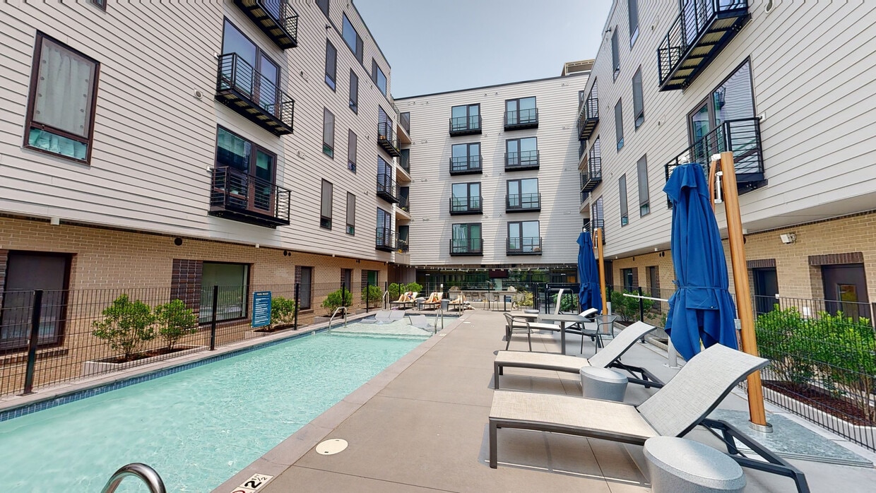 Photo - 10th & Dairy Apartments