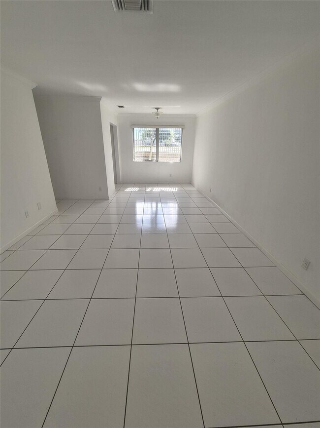 Foto del edificio - 3518 Taylor St