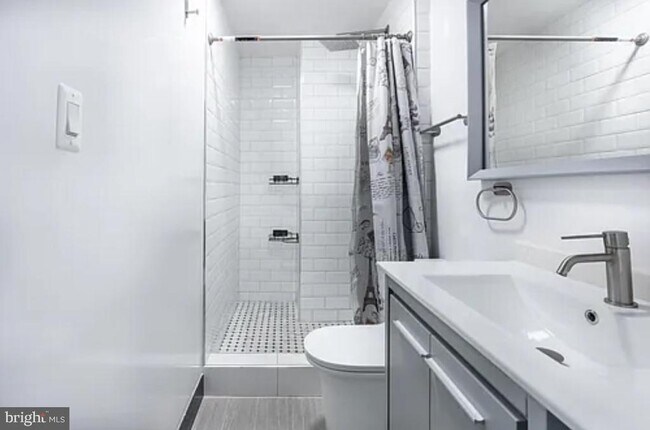 Foto del edificio - 930 N 45th St