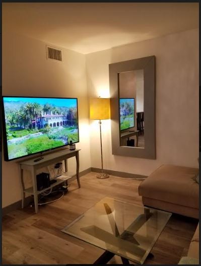 LIVING AREA - 21301 Erwin St