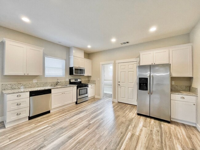 Building Photo - 1220 T St