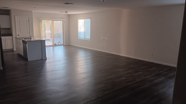 Building Photo - 2084 E Velvet Pl