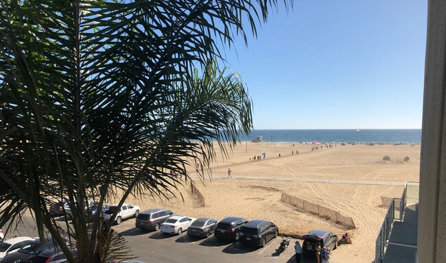 Vista a la playa - 723 Palisades Beach Rd