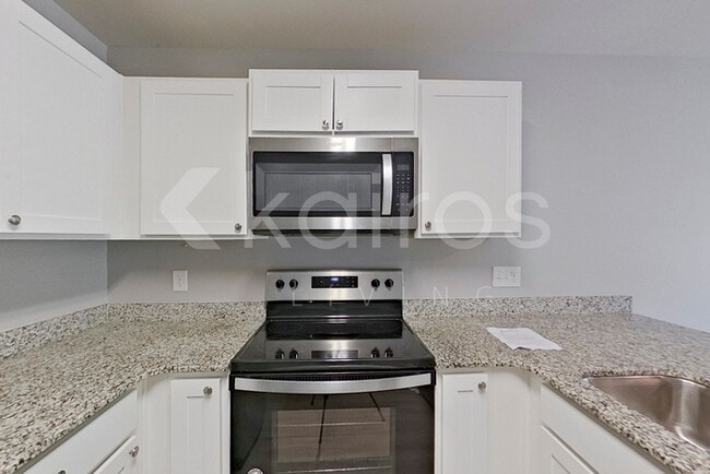 Foto del edificio - 302 Cedar Ridge