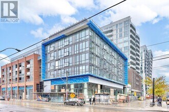 Building Photo - 665 Queen St E