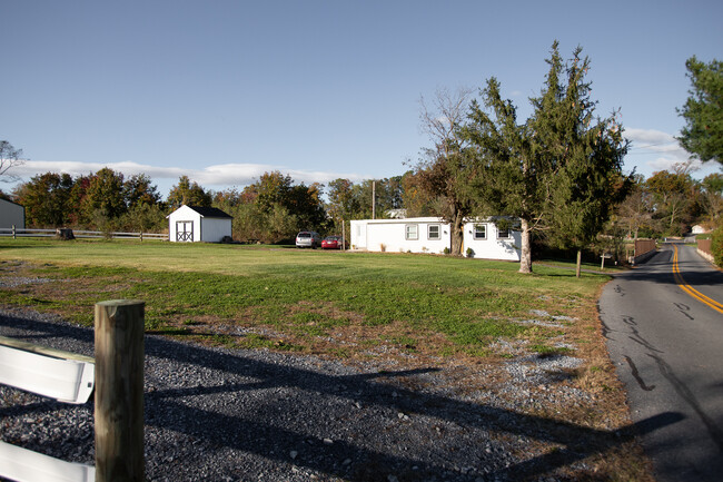 Building Photo - 240 Kline Rd
