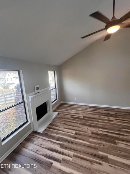 Building Photo - 7666 Chatham Cir NW