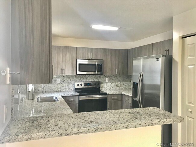 Foto del edificio - 2200 NW 170th Ave