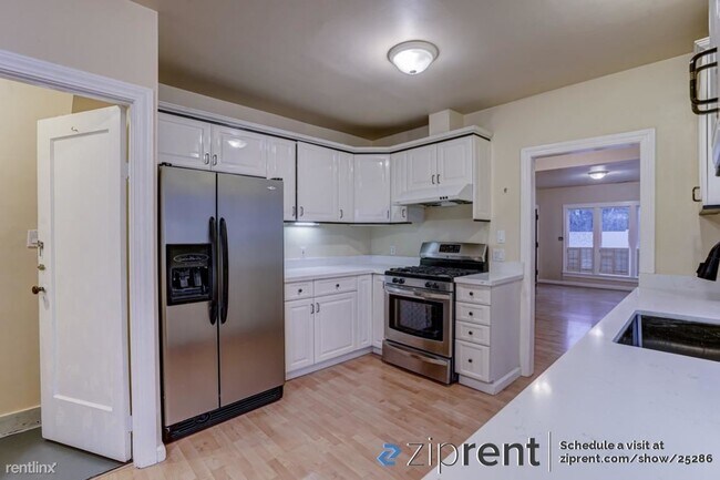 Building Photo - 4 br, 2.5 bath House - 916 Taylor Street, ...