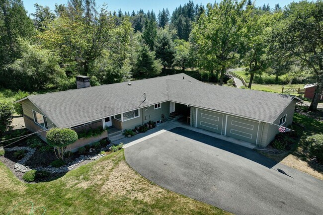 Building Photo - 3bd/2ba Issaquah House