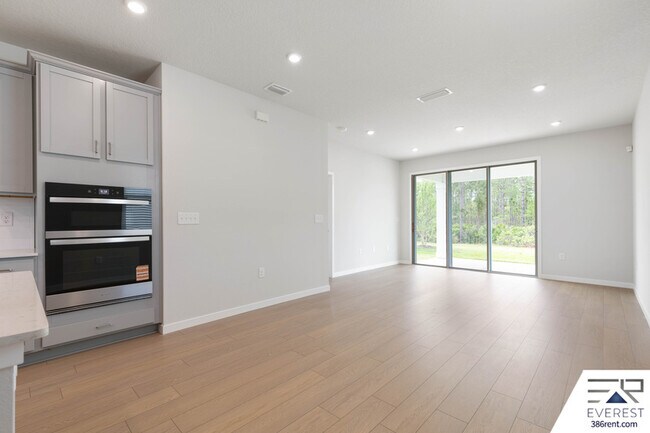 Foto del edificio - 221 Montgomery Ct