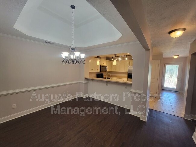 Foto del edificio - 801 Whispering Willow Ct