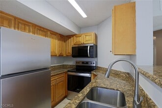 Building Photo - 12670 Equestrian Cir