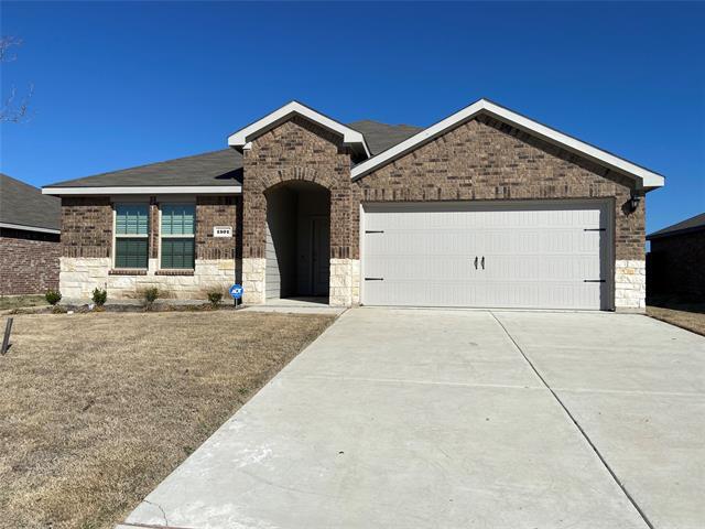 Primary Photo - 1501 Bridle Dr