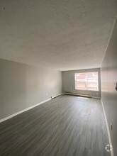 Building Photo - 412 Franklin Ave
