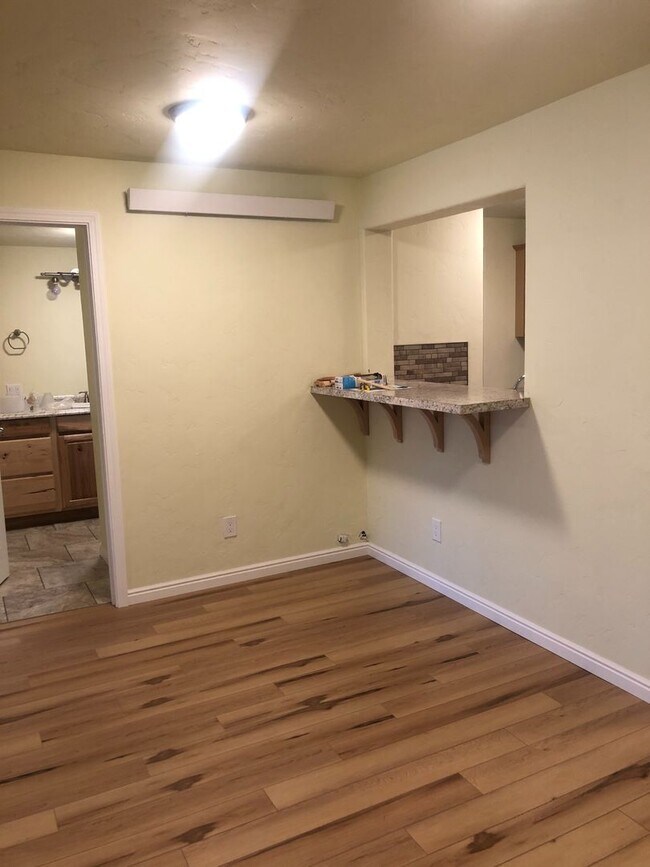 Foto del edificio - Lease Pending - 2 BR Walkout Basement Apartment in Victor, ID