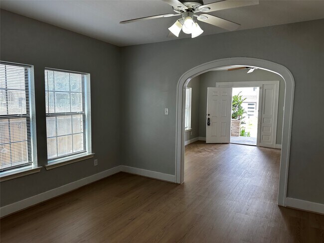 Foto del edificio - 2910 Wichita St